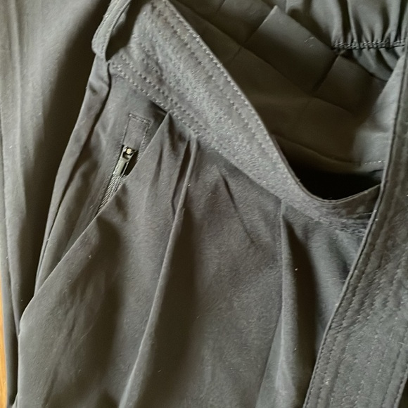 Athleta black paper bag waist pants size 4 - Picture 3 of 6